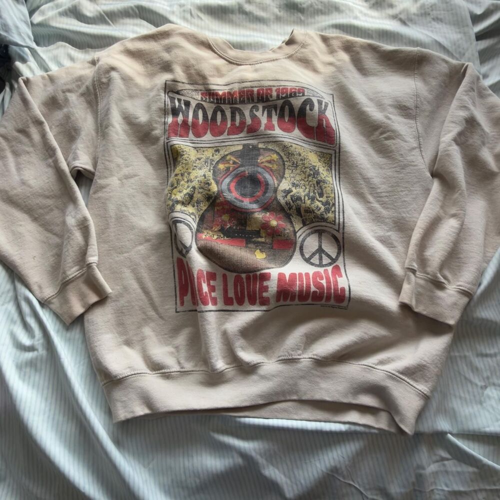 Woodstock 1969 Peace Love Music Graphic sweatshirt Size L #retro #music